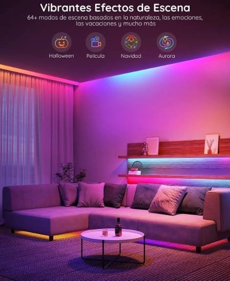 Salón iluminado en diferentes tonalidades de color lila,  efectos realizados con la tira led Govee