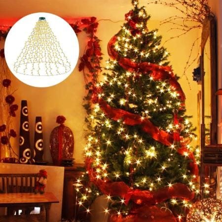 Árbol de navidad decorado con luces Garite