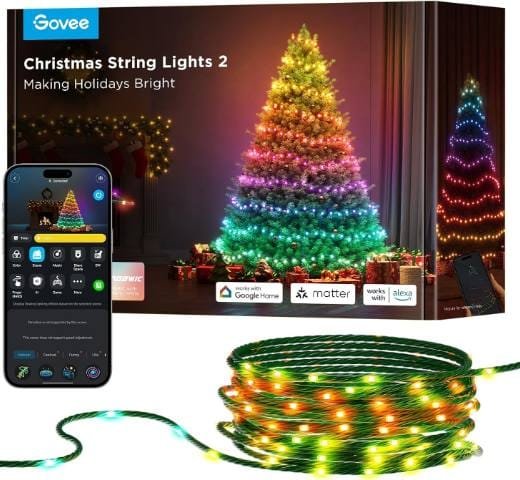 Luces navideñas Govee delante de su caja presentación junto a un smarphone en la imgen