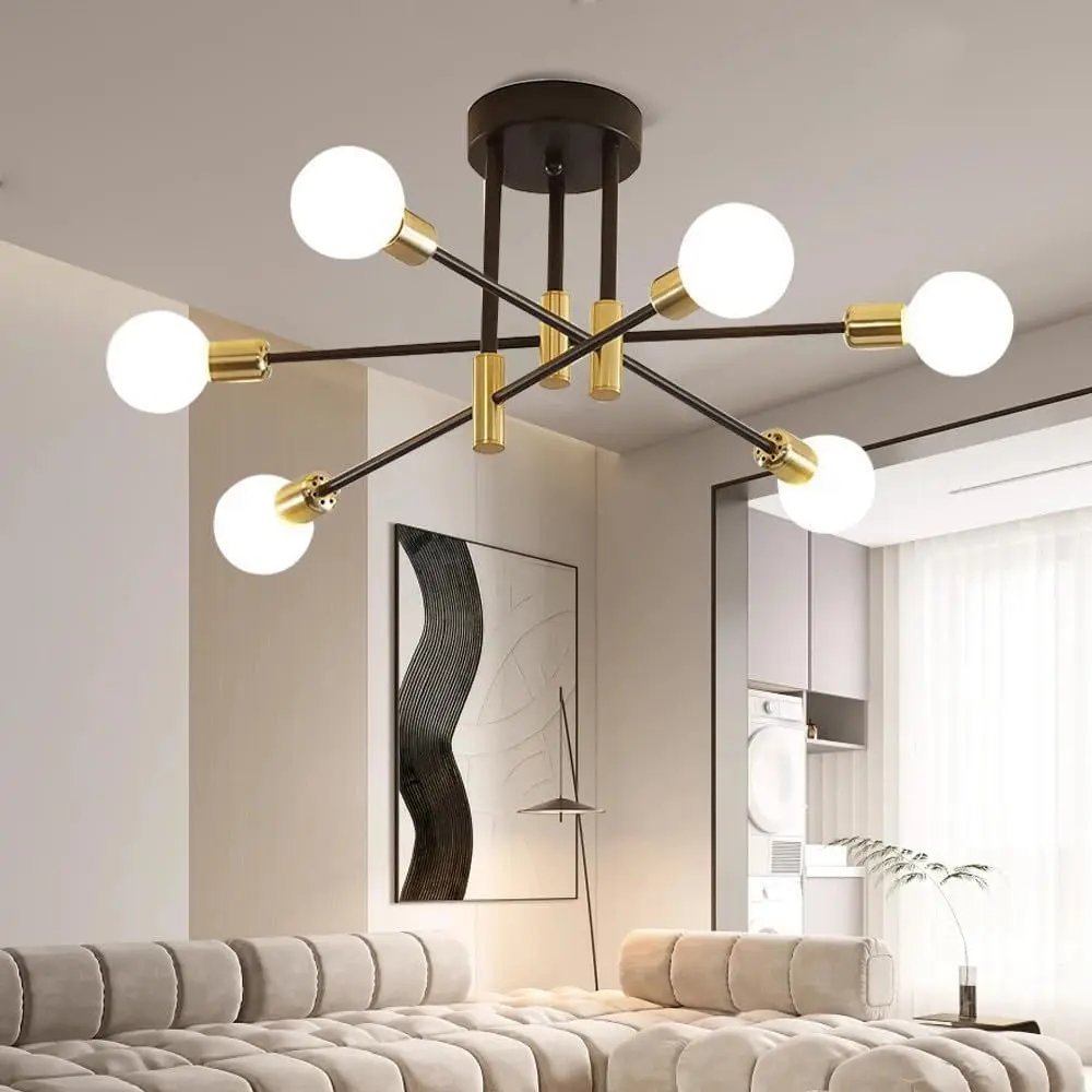 Lámpara de techo led Comely negra con detalles en dorado, lámpara de araña de 6 brazos iluminando un salón, 