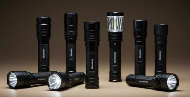 Mejores linternas led recargables, 6 de ellas de pie y 3 acostadas, todas de color negro